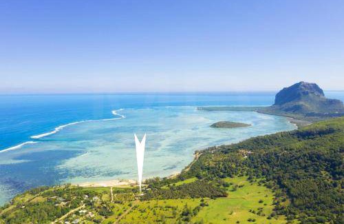Le Morne Brabant Villa | 400 m² Villa ∙ 3 bedrooms ∙ 6 guests