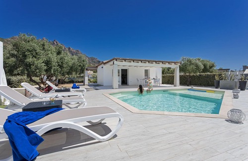 Tertenia Villa | 400 MT BEACH VILLA "CLAUDIA" with PRIVATE POOL