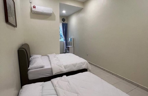 Sitiawan House | 4000 m² House ∙ 4 bedrooms ∙ 18 guests
