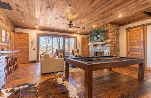 Blue Ridge House | 4000 sf cabin 5 king 2 queen beds with heated pool spa game room mountain views