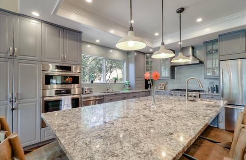 Groveland House | 4000 sq ft Lakeside Escape Near Yosemite With Private Dock and Lake Access
