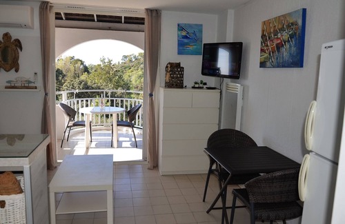 Cavaliere Apartment | 400m SEA VIEW-BEAUTIFUL STUDIO -3 *-SAFETY TERRACE - Wi-Fi -CLIM-PRIVATE PARKING