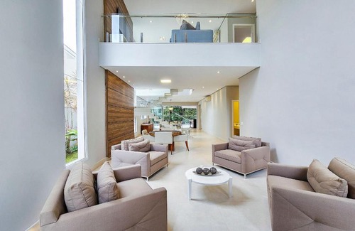 Riviera de Sao Lourenco House | 400m² house with pool near the beach