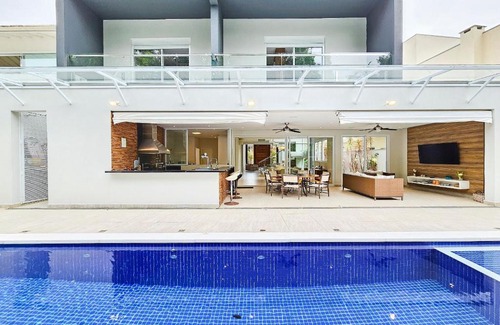Riviera de Sao Lourenco House | 400m² house with pool near the beach