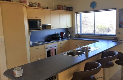 Muloowurtie House | 401 Black Point Drive (Winter and Spring Special Rates)