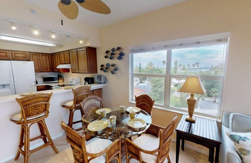 Madeira Beach House | 401 - Skyline