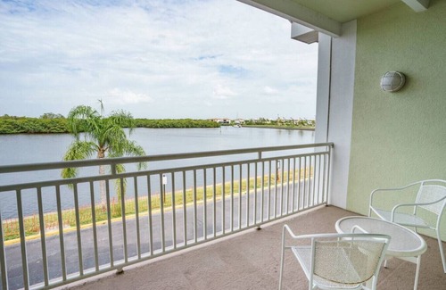 Ruskin Apartment | 405 Sunrise View. · U405 Balcony w/River & Sunrise View! Resort Amenities! Free Parking/Wifi