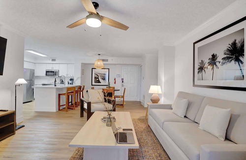 Coral Gables Section Apartment | #405e - Tucker at Gables Grand Plaza Miami
