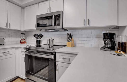 Coral Gables Section Apartment | #405e - Tucker at Gables Grand Plaza Miami