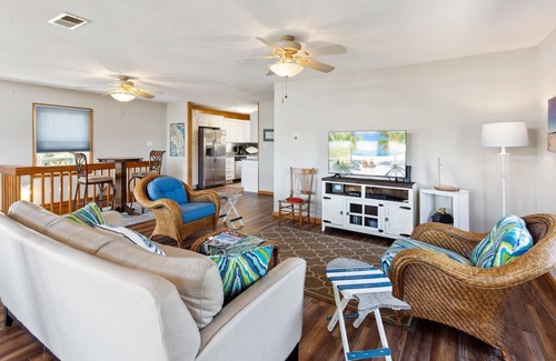 Sea Scape House | 4062 Denna's Favorite Place * 8 Min Walk to Beach