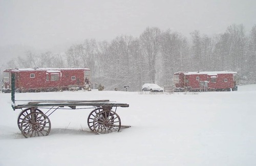 Fancy Gap Cabin | #407 - Authentic Railroad Cabooses And Depot Just Off The Blue Ridge Parkway