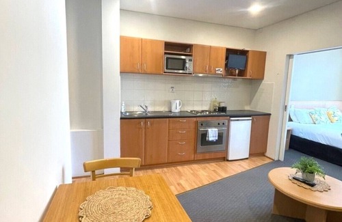 Perth Central Business District Apartment | 408 Abundant Abode CBD Pad Best location