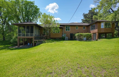 Minnetonka House | 408 m² House ∙ 4 bedrooms ∙ 12 guests