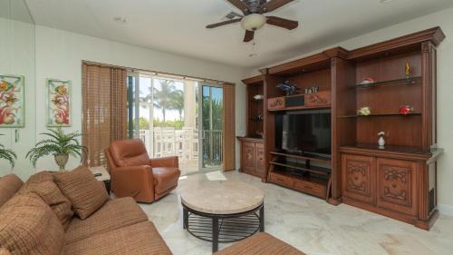 Rock Harbor Apartment | 408 Mariners Club