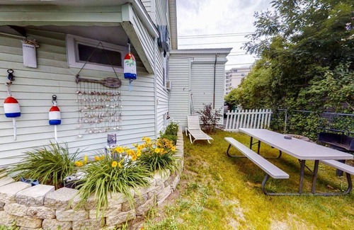 Old Orchard Beach Apartment | 40A. Two bedroom unit with views of the beach!