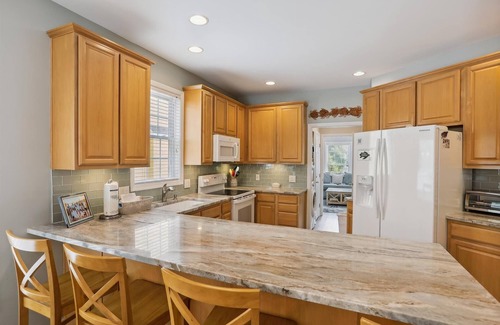 Palmetto Dunes House | 41 Bradley, Private Pool, Newly Updated, Close to Beach, Free Golf