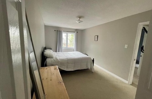 Stittsville - Basswood House | 41 Kathleen Cr