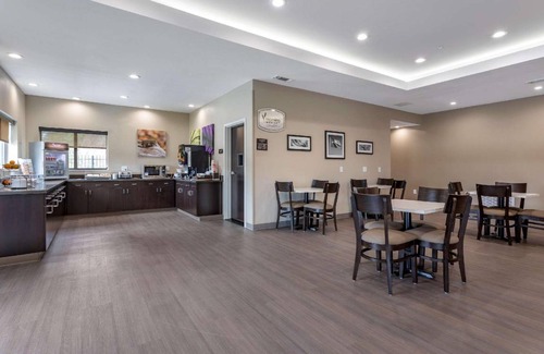 Barrett Hotel | 41 m² Hotel ∙ 8 guests
