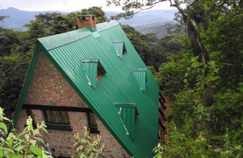 Mutare Cabin | 41 m² Lodge ∙ 2 bedrooms ∙ 4 guests
