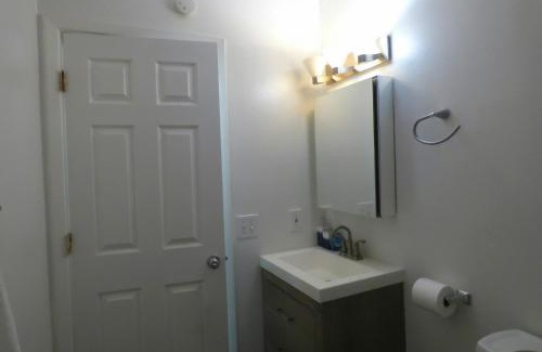 Midtown Anchorage Apartment | 410 E 45th Unit 1