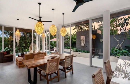 Singakerta Villa | 410 m² Villa ∙ 2 bedrooms ∙ 6 guests