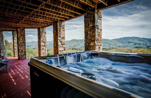 Clyde House | 411 m² House ∙ 7 bedrooms ∙ 12 guests