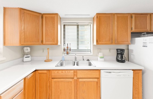 Fort Walton Beach Condo | 412 Surf Dweller by Alicia Hollis Rental Open Aug 7 FREE ADVENTURES $300/Day