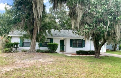 St. Marys House | 413 Sunnyside Dr