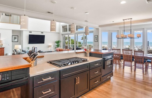 Saint Helena Island Villa | 416 Tarpon Blvd
