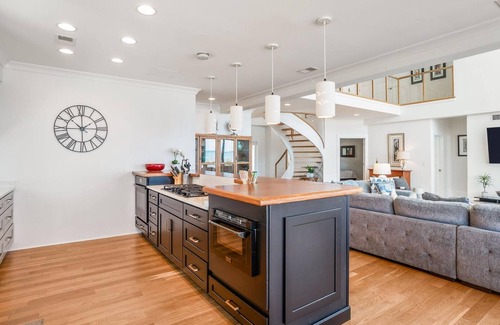 Saint Helena Island Villa | 416 Tarpon Blvd