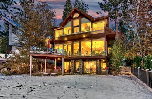 Lakeridge Other | 418 m² Accommodation ∙ 4 bedrooms ∙ 10 guests