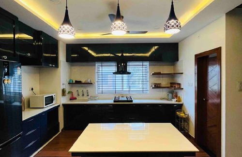 Ujjain House | 418 m² Bungalow ∙ 4 bedrooms ∙ 12 guests