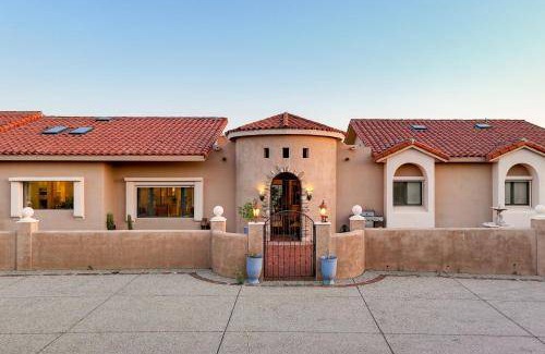 Houghton House | 418 m² House ∙ 4 bedrooms ∙ 10 guests