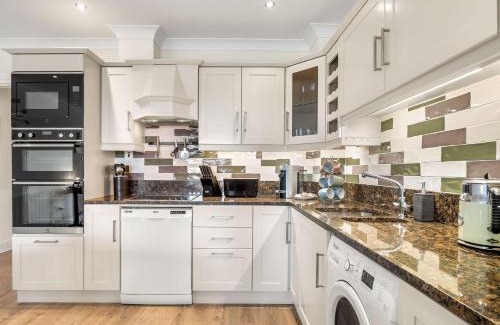 Clifden House | 419 Stunning Sea View Clifden Apartment