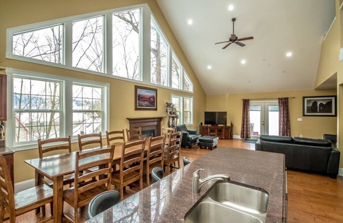 North Conway House | 42-1 Locust Lane North Conway