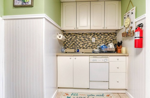 Ocean Grove House | 42 ABBOTT - 3-bedroom house located 2 blocks from Beach in Ocean Grove