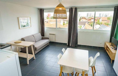 Maisons-Alfort Apartment | 42 m² Apartment ∙ 1 bedroom ∙ 6 guests