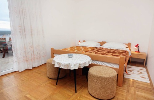 Vantacici Apartment | 42 m² Apartment ∙ 3 bedrooms ∙ 5 guests