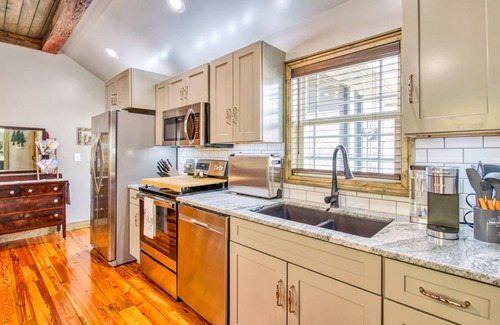 Swannanoa Cottage | 42 m² Cabin ∙ 2 bedrooms ∙ 4 guests