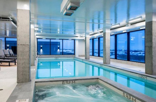 West Central Saskatchewan Hotel | 42 m² Hotel ∙ 10 guests