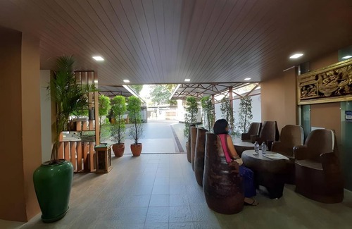 Mayangone Hotel | 42 m² Hotel ∙ 4 guests
