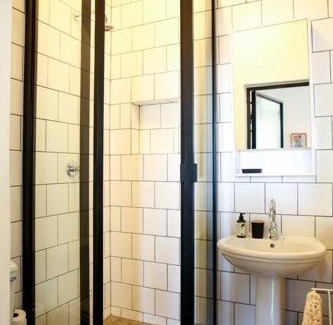 Cape Town City Centre Apartment | 42 on Queens Road