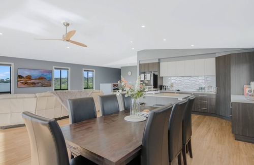 Bermagui House | 42 Songlark Street Luxury newly built home