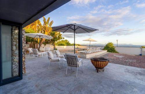 Westcliff House | 420 m² House ∙ 6 bedrooms ∙ 12 guests