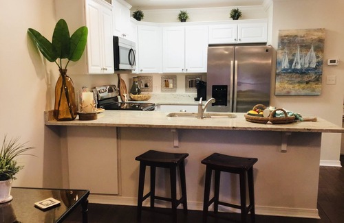 Miramar Beach Condo | 4208 LUXURY REMODEL Best Rates, 5⭐️, Wifi, Beach Svc, 2 Pools Hot Tub Pickleball