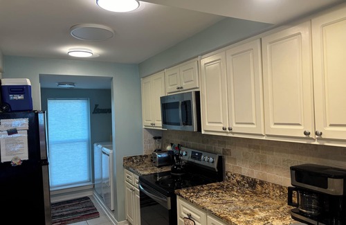 Palmetto Dunes Condo | 421 Captains Walk Ocean Front 4th Floor Villa