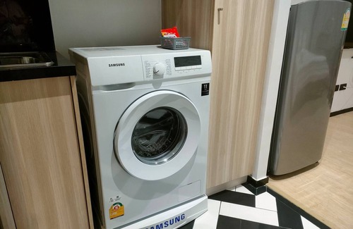 Na Chom Thian Apartment | 422C- Studio With Private Wi-fi And Private Washer