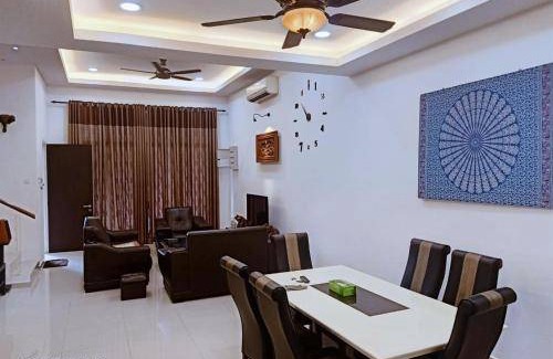 Kuala Selangor Resort | 423 m² Resort ∙ 6 bedrooms ∙ 15 guests