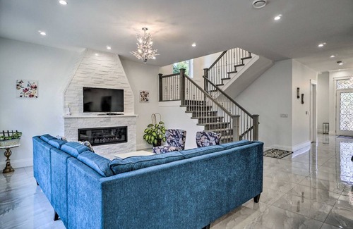 Surrey House | 427 m² House ∙ 4 bedrooms ∙ 18 guests