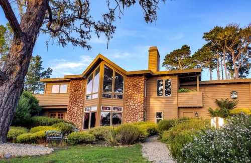 Pebble Beach House | 427 m² House ∙ 5 bedrooms ∙ 11 guests
